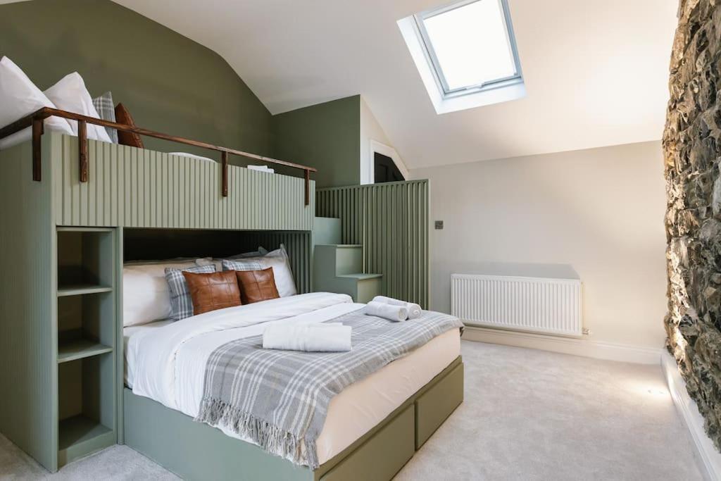 One The Stables At Corrstown Village Portrush Extérieur photo